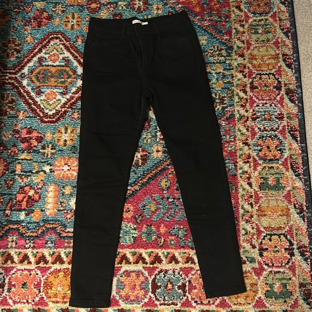 Levi’s 720 Black High Rise Super Skinny Jean